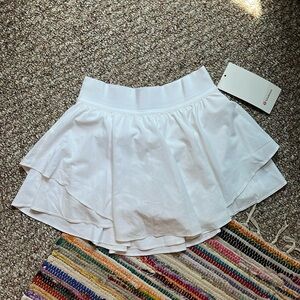 Lululemon court rival HR Skirt